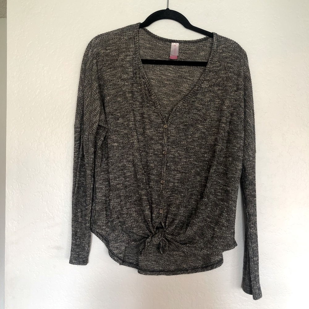No Boundaries Tie front grey shirt